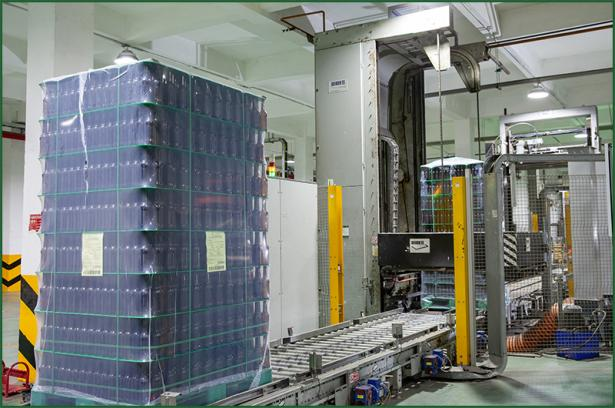 Pallet packaging machine for glass bottle