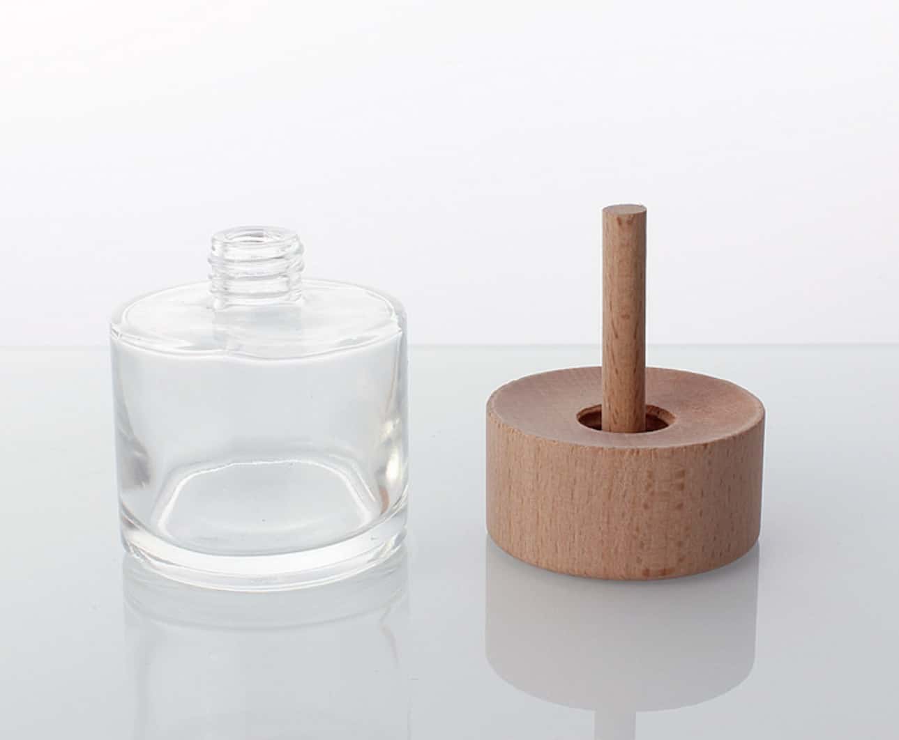 50ml round small diffuser bottles with wooden cap (2)