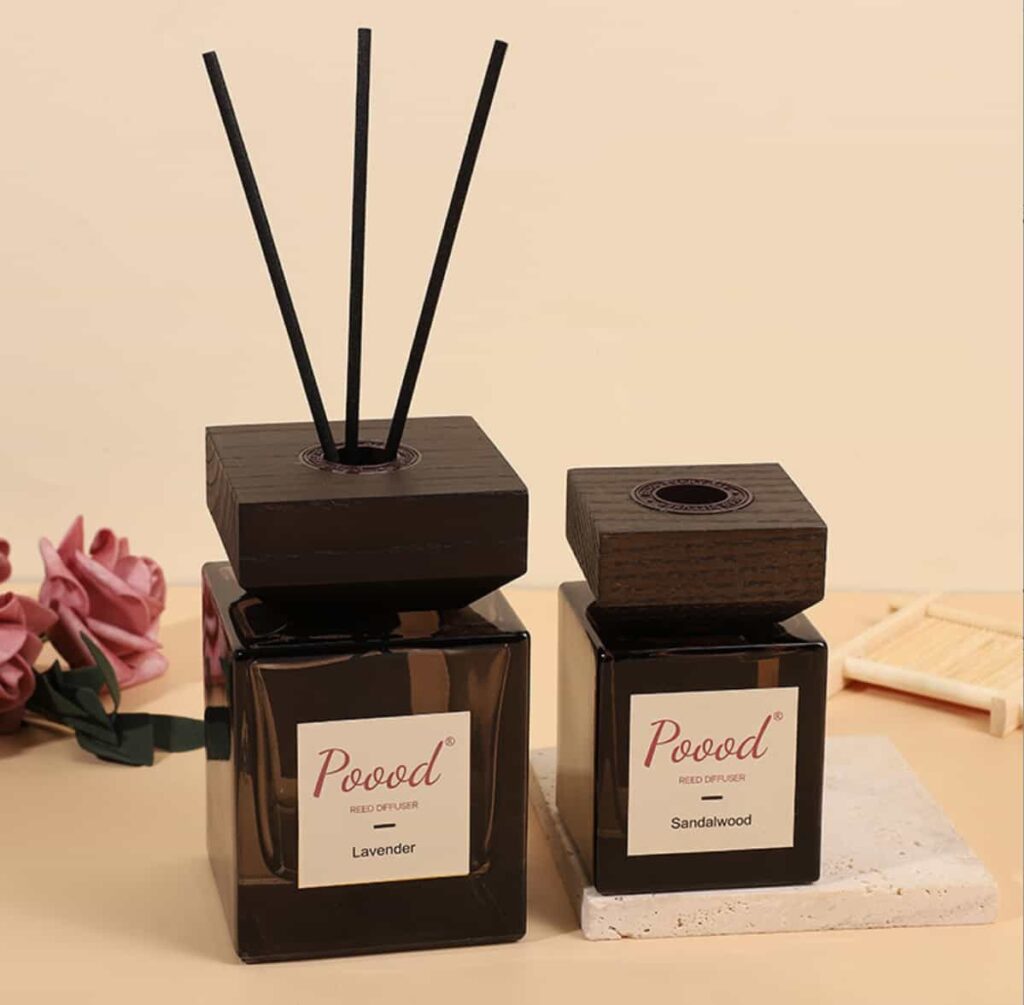 Square diffuser bottles with wooden cap 